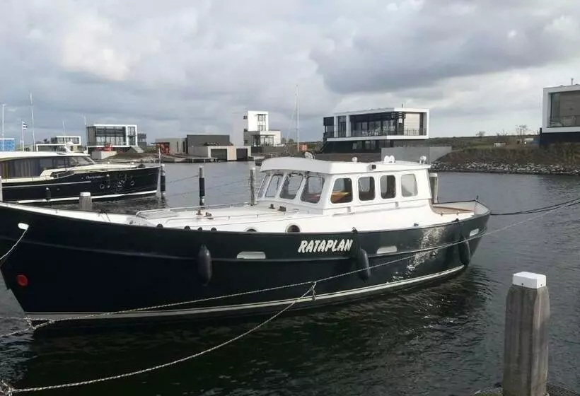 Privé B&b Motorsailer Rataplan