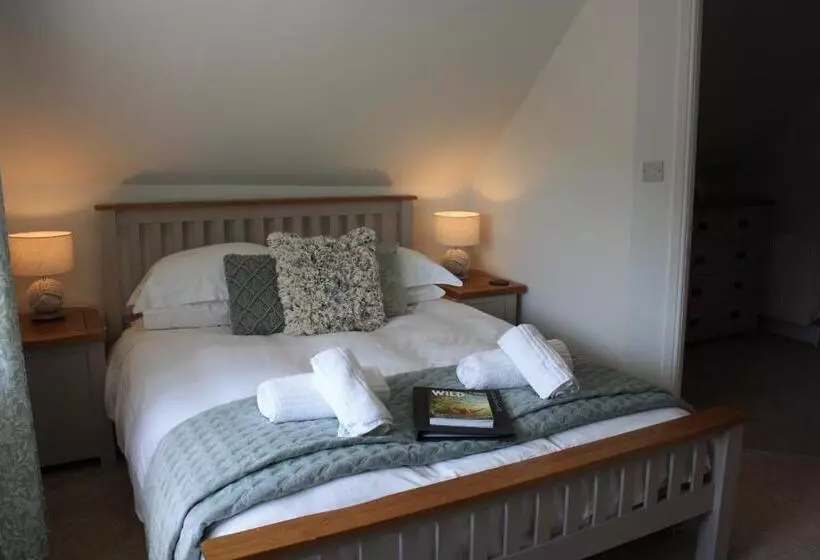 Tawburn House Boutique B & B
