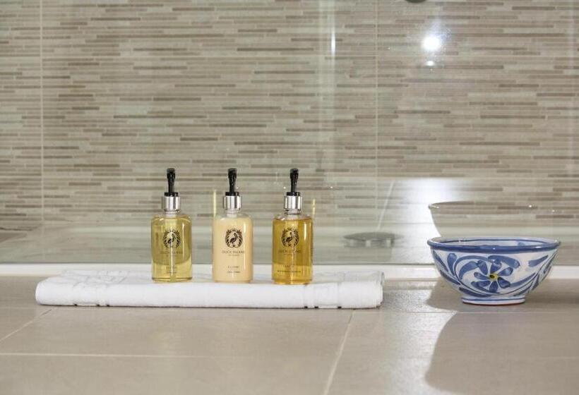 Tawburn House Boutique B & B