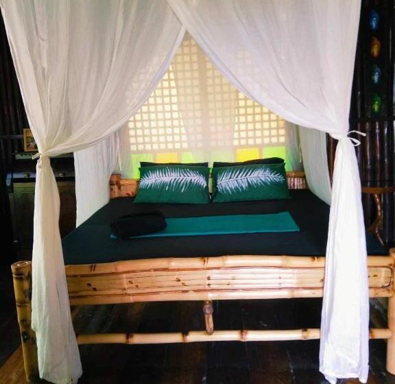 Общежитие Sanctuaria Treehouses Busuanga