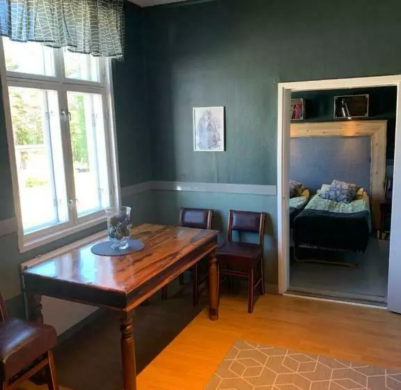 Aamiaismajoitus (B&B) Ajakka