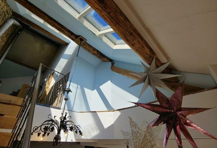 مبيت وإفطار La Vie En Rose