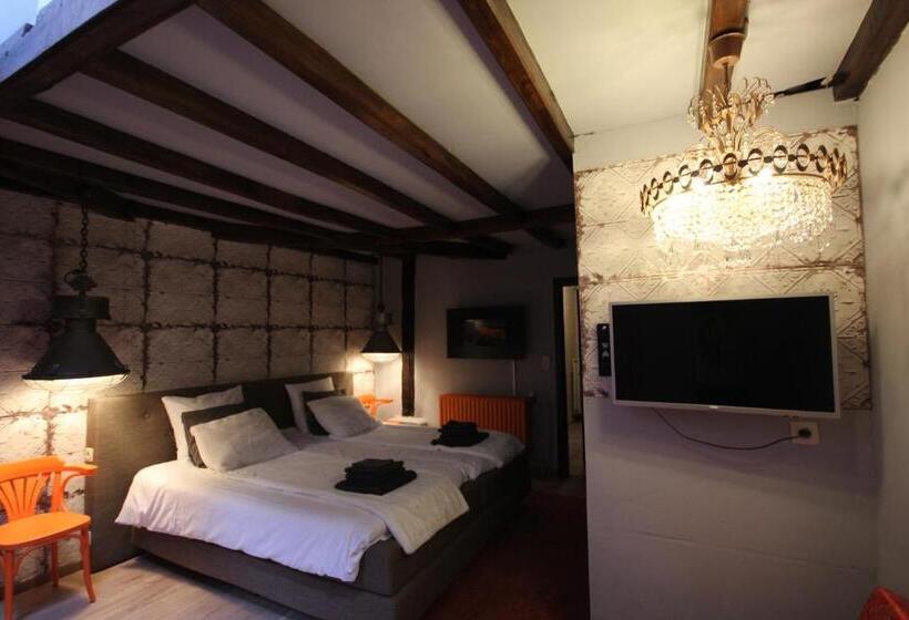 مبيت وإفطار La Vie En Rose