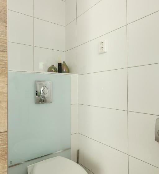 تختخواب و صبحانه Sea More