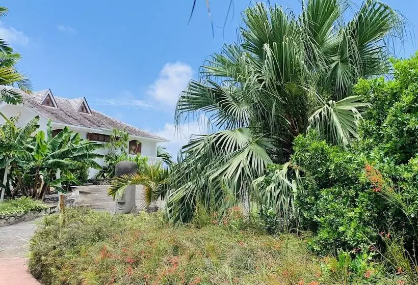 هتل Domaine Saint François