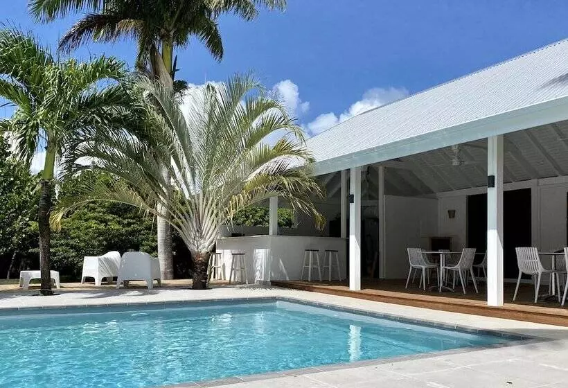 هتل Domaine Saint François