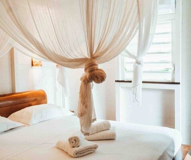 هتل Domaine Saint François