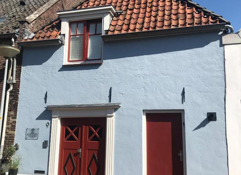 ペンション Guesthouse In Het Voorhuys