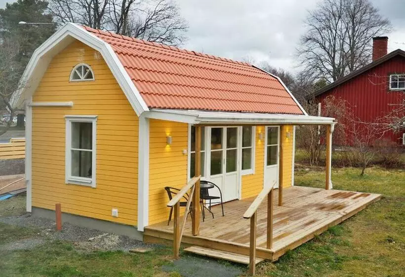 Majatalo Kristina Attefall I Västerhaninge