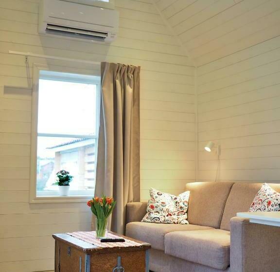 פנסיון Kristina Attefall I Västerhaninge