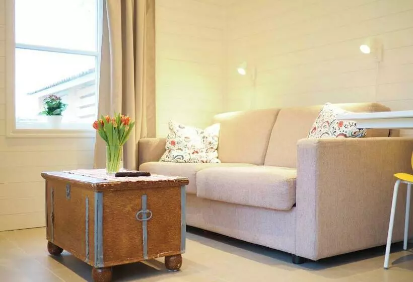 Majatalo Kristina Attefall I Västerhaninge