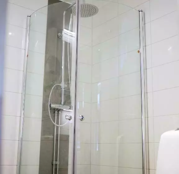 Majatalo Kristina Attefall I Västerhaninge