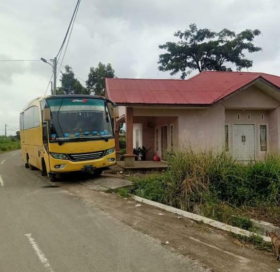 פנסיון Zahra Syariah Home Stay