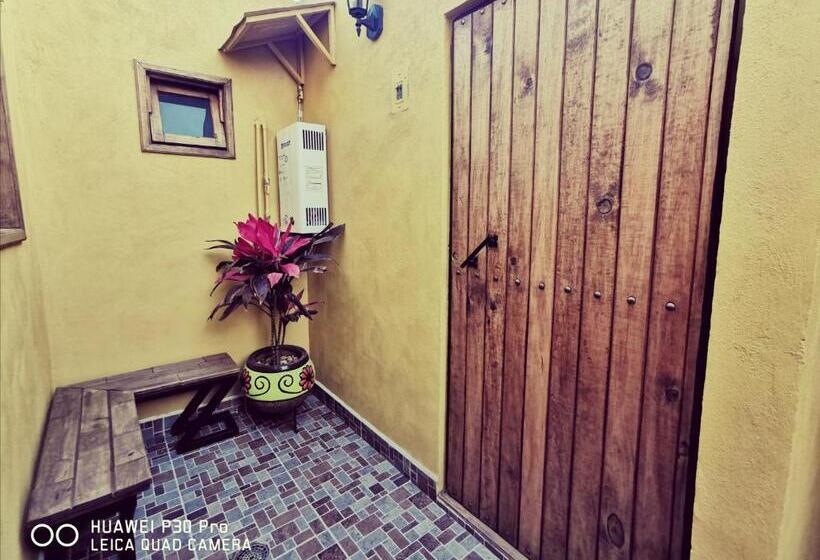 فندق صغير Posada Mi Angel