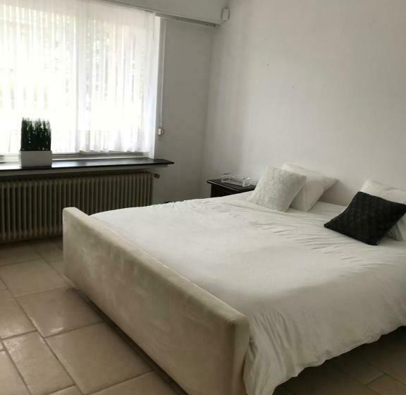 Aquavilla Bed & Breakfast