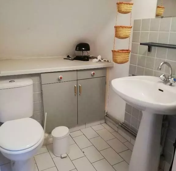 Aamiaismajoitus (B&B) Celine Home