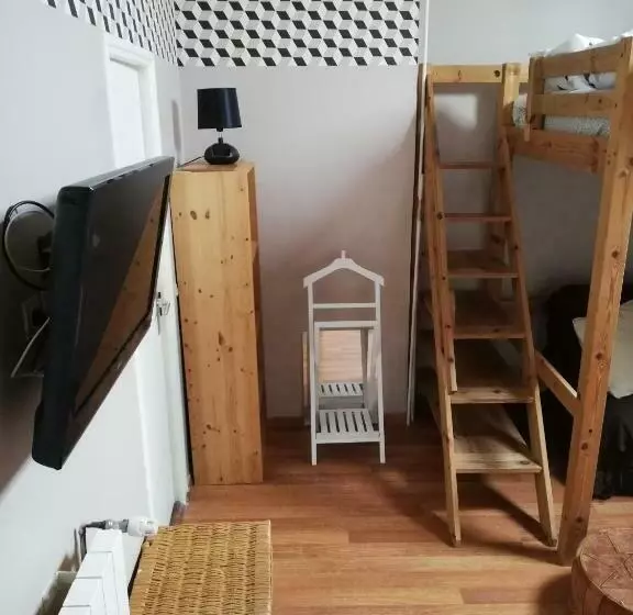 Aamiaismajoitus (B&B) Celine Home