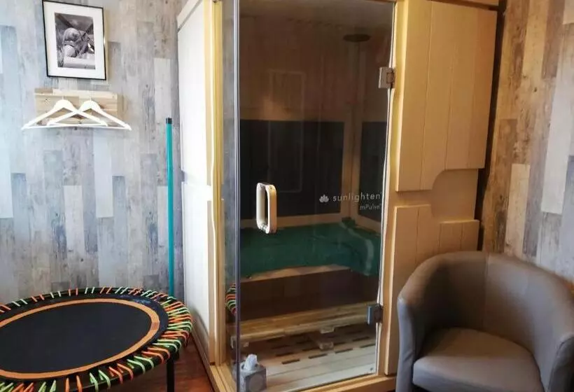 Aamiaismajoitus (B&B) Celine Home