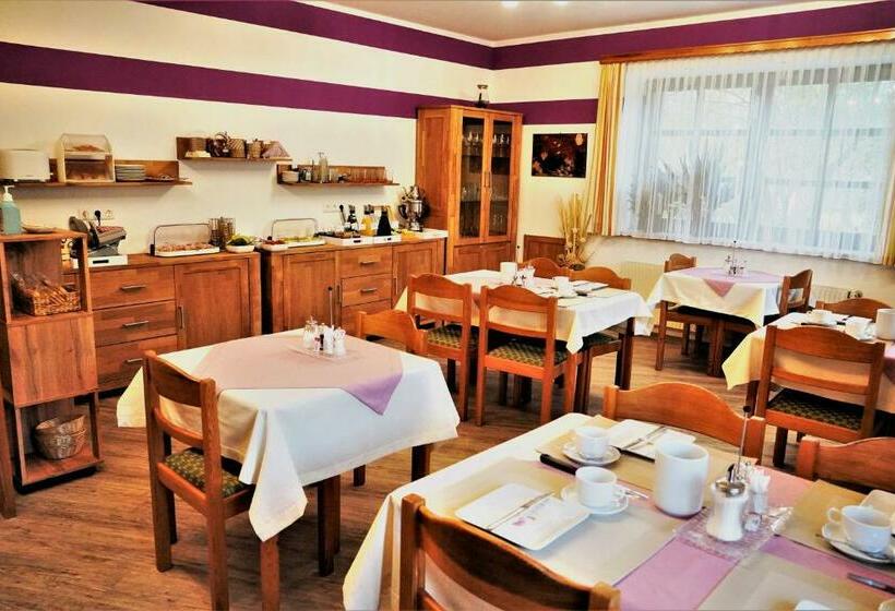 Bed and Breakfast Gästehaus Strini