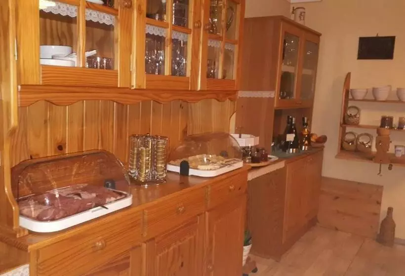 Aamiaismajoitus (B&B) Gästehaus Strini