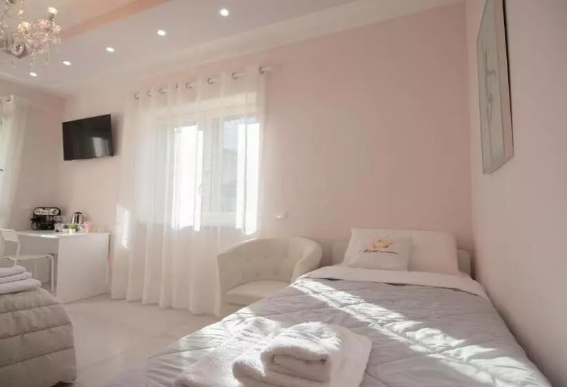 تختخواب و صبحانه Klemi, Rooms In Old Town Dolomia Best Home Check In Automatico