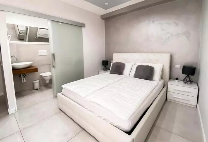 تختخواب و صبحانه Klemi, Rooms In Old Town Dolomia Best Home Check In Automatico