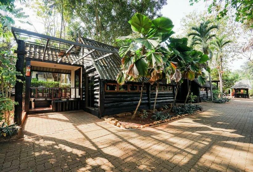 Hotelli Baan Chai Dan