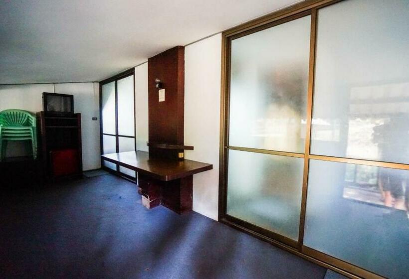 Hotelli Baan Chai Dan