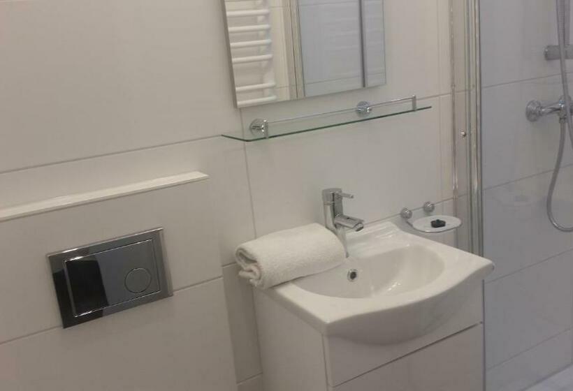 بنسيون Haus Sonnenblick  Apartments