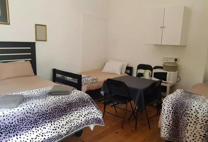 پانسیون Reis N Rus