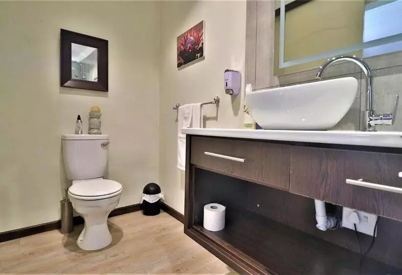 Majatalo The Ranch Guesthouse