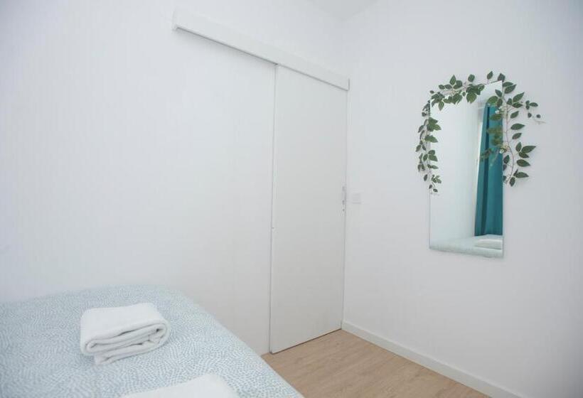 هاستل Porto Automatic