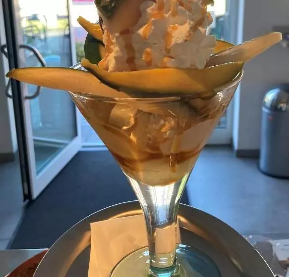 Aamiaismajoitus (B&B) Gäste Und Messezimmer Adelheidsdorf