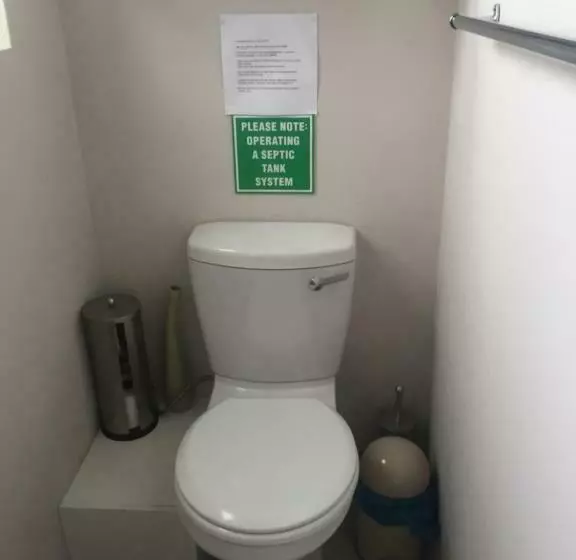 Aamiaismajoitus (B&B) House On The Hill Paradise Beach