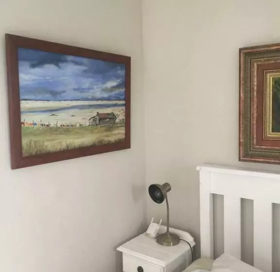 Aamiaismajoitus (B&B) House On The Hill Paradise Beach