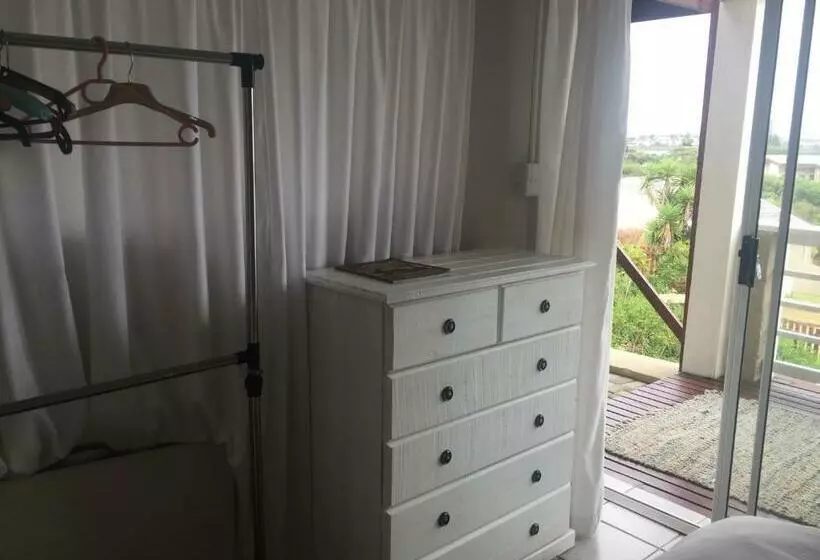 Aamiaismajoitus (B&B) House On The Hill Paradise Beach