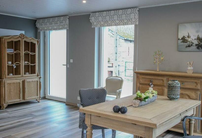 مبيت وإفطار La Petite Maison Dans La Cour