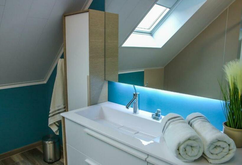 مبيت وإفطار La Petite Maison Dans La Cour