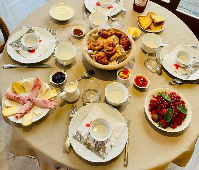 민박 Le Clos De L’ermitage