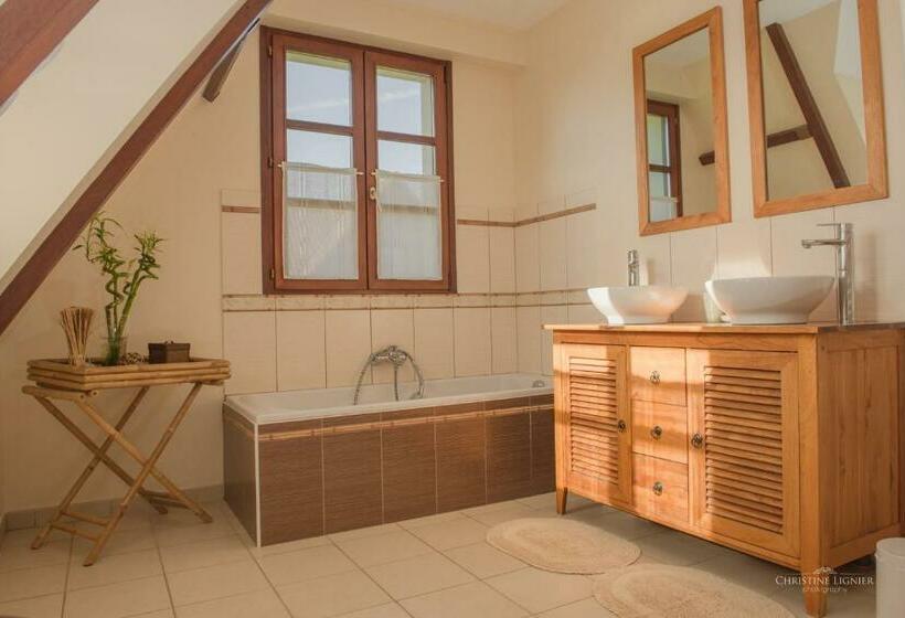 민박 Le Clos De L’ermitage