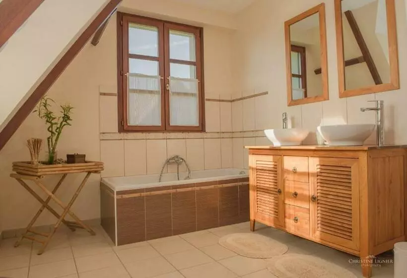 ベッドアンドブレックファースト Le Clos De L’ermitage