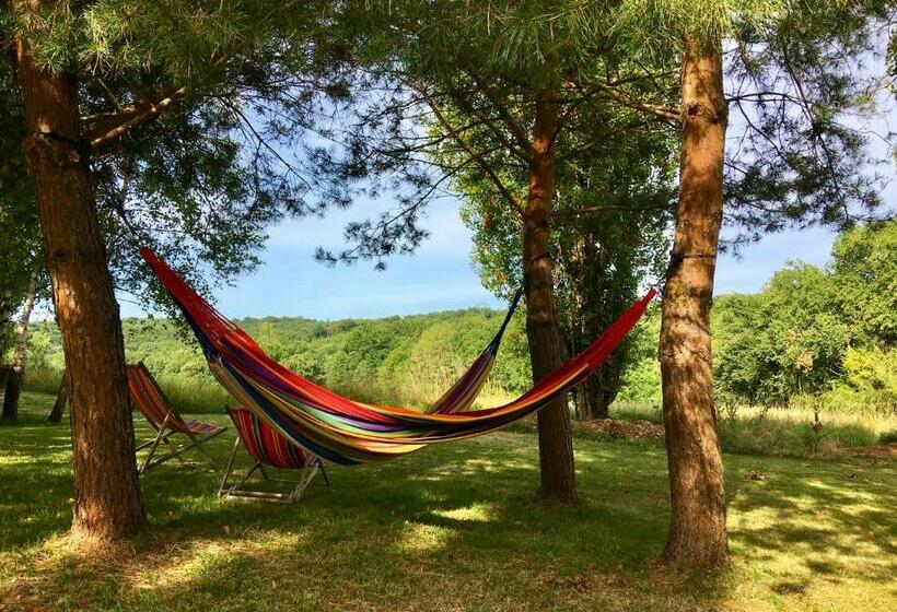 ベッドアンドブレックファースト Les Tamaris