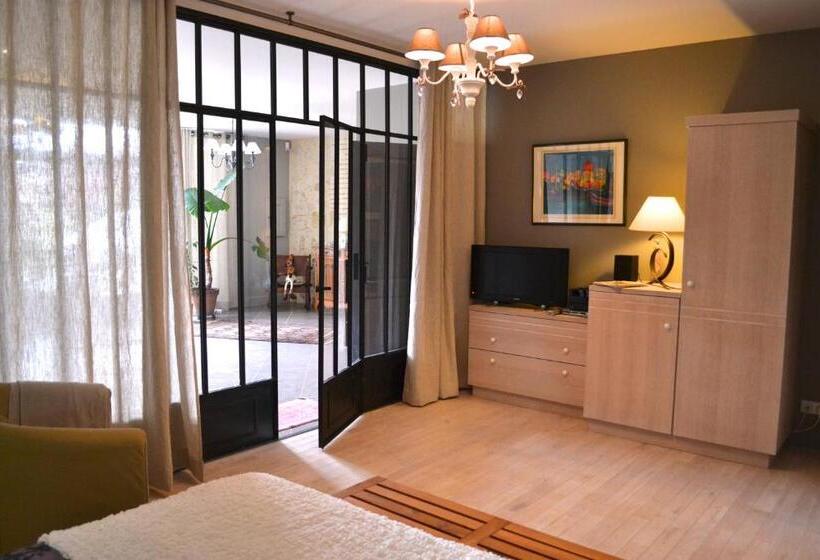 ベッドアンドブレックファースト Les Tamaris