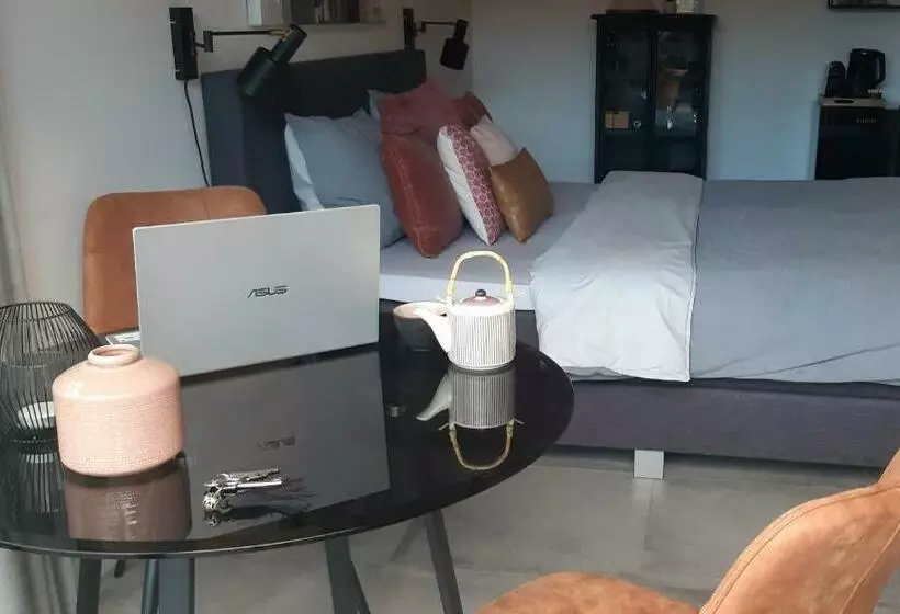 Aamiaismajoitus (B&B) Sjiek Basiliek