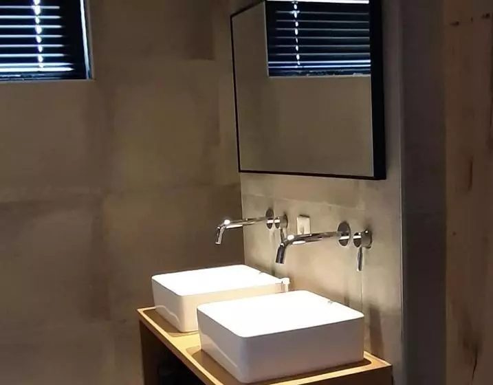 Aamiaismajoitus (B&B) Sjiek Basiliek