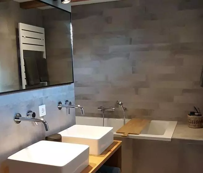 Aamiaismajoitus (B&B) Sjiek Basiliek