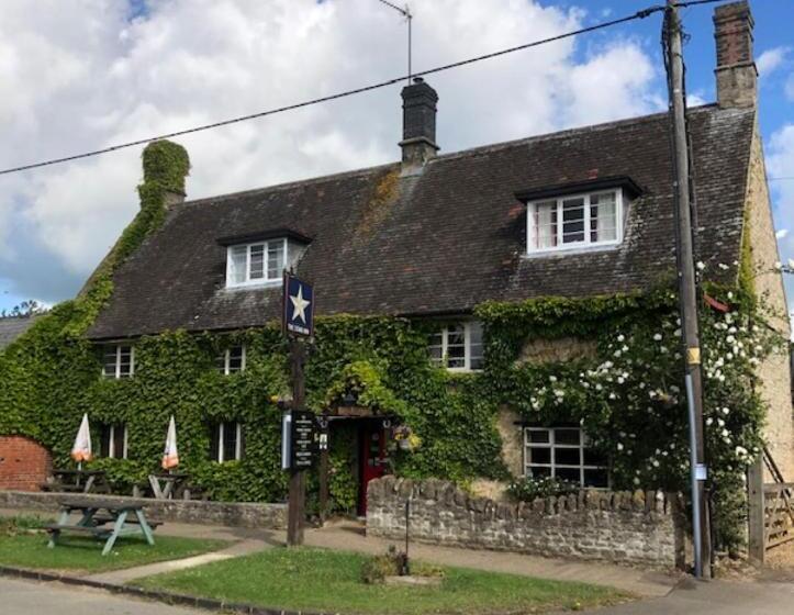 مبيت وإفطار The Star Inn