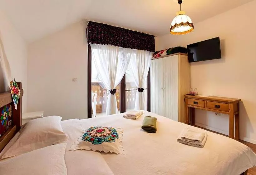ペンション Gradina Lu  Ion A Home Away From Home