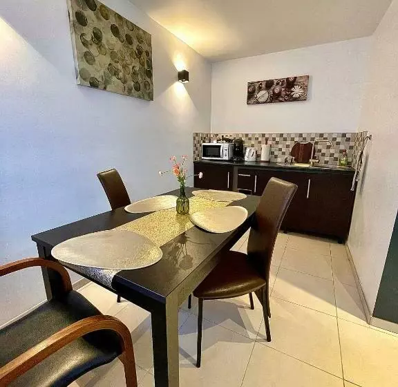 ペンション Nocturno