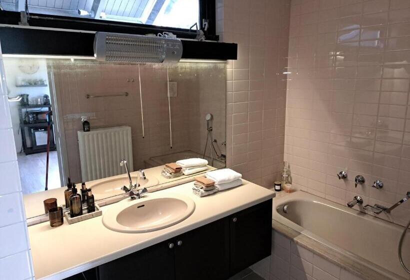 פנסיון Stad & Strand Studio